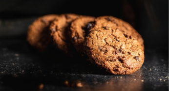 Biscoito Amanteigado Com Gotas de Chocolate