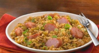 Receita de Arroz com Linguiça e Legumes