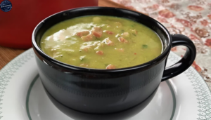 Receita de Sopa de Ervilha com Calabresa